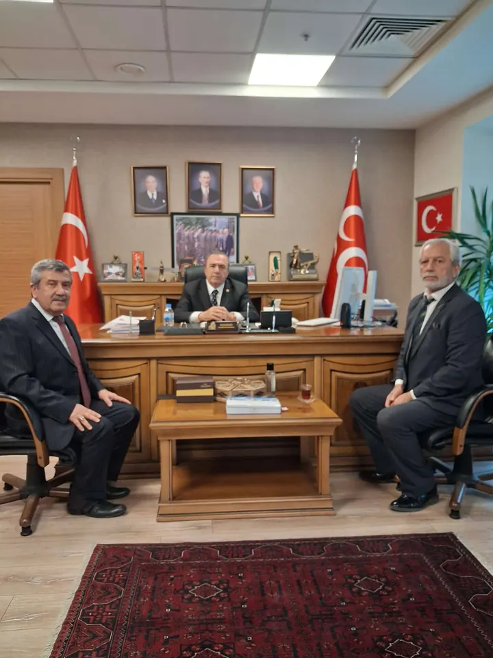 Mhp Genel Sekreter Yardımcısı ve Çorum Millet Vekili Sn Vahit Kayrıcı'yı Genel Merkezde ziyaret ettik.