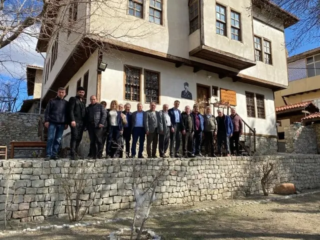 Dernek Anıları