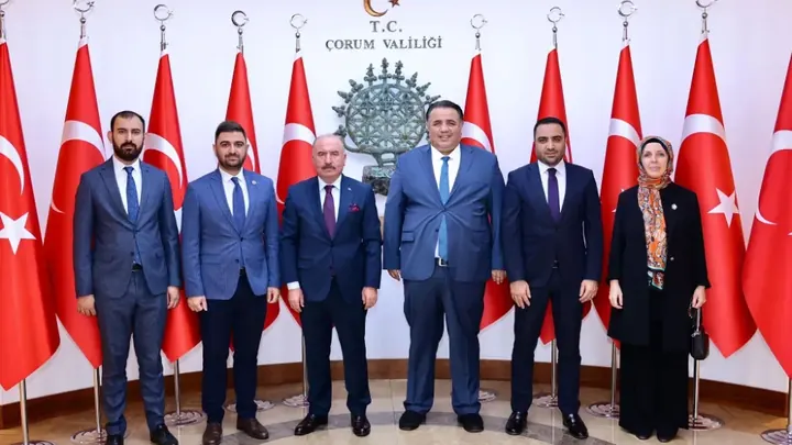 MİLLETVEKİLİ OĞUZHAN KAYA VALİ ÇALGAN’I ZİYARET ETTİ
