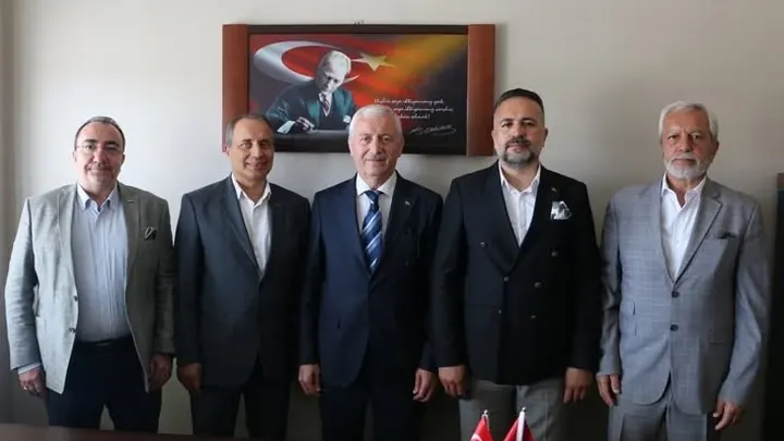 SAĞLIK BAKANLIĞI HUDUT VE SAHİLLER SAĞLIK GENEL MÜDÜRÜ SAYIN DR. OSMAN KAN’I MAKAMINDA ZİYARET ETTİK